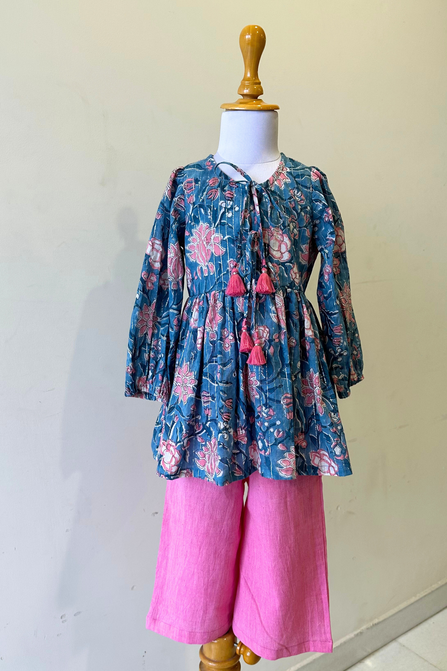 Flora Lurex Cord Set