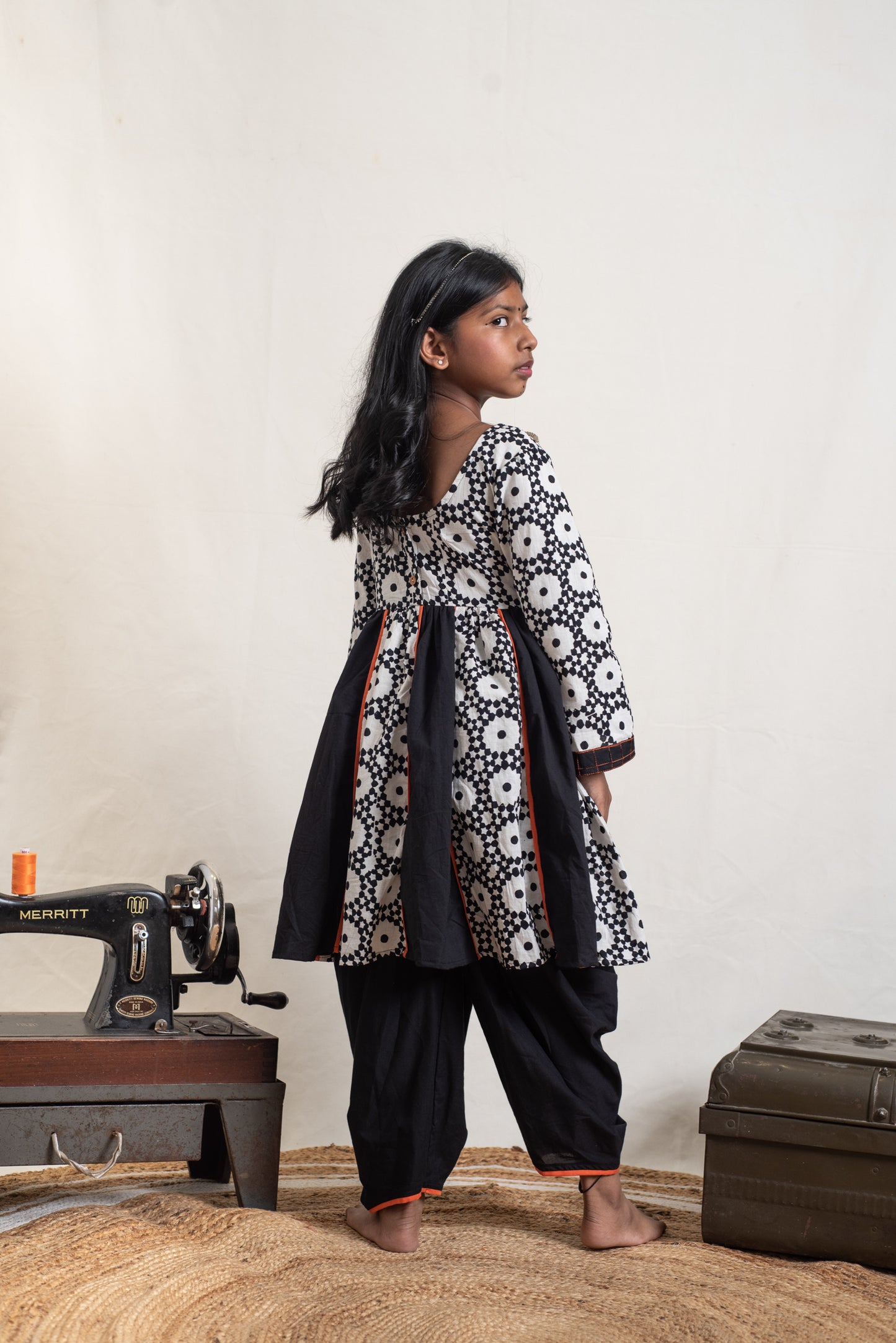 Syahi Kalidar Kurta Dhoti Set