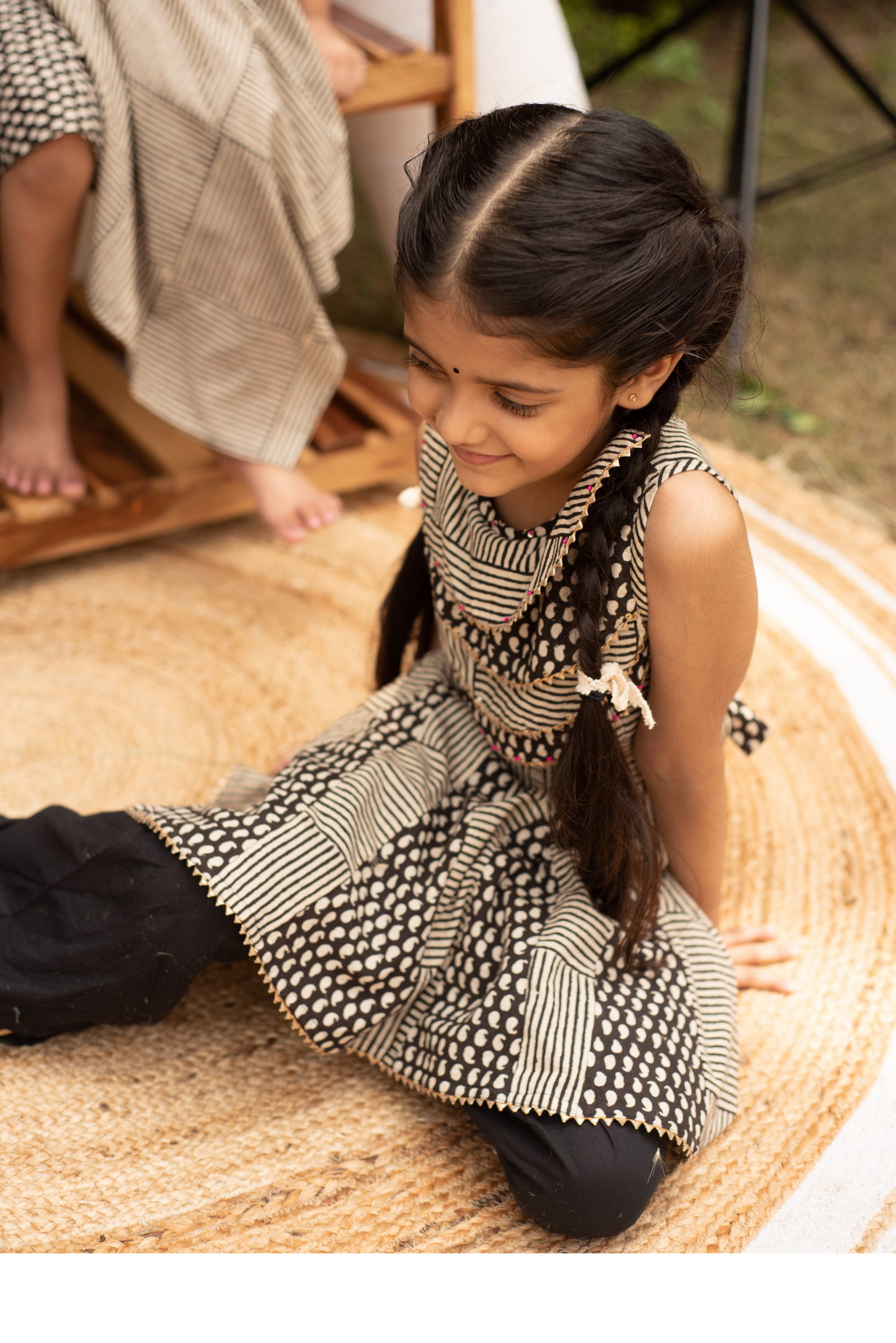 Syahi Paisley Kurta Set