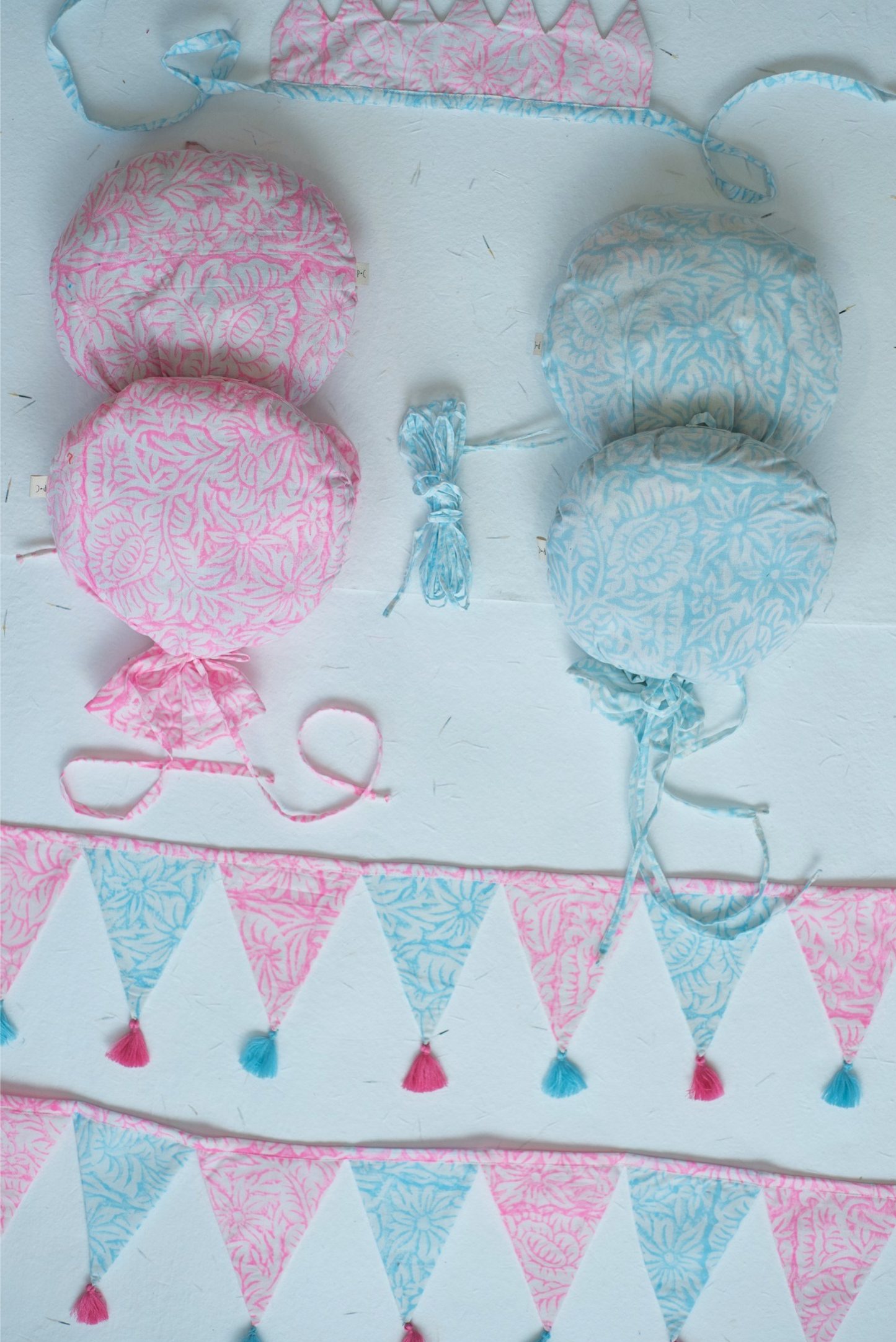 Colourful Cuddles Party Set