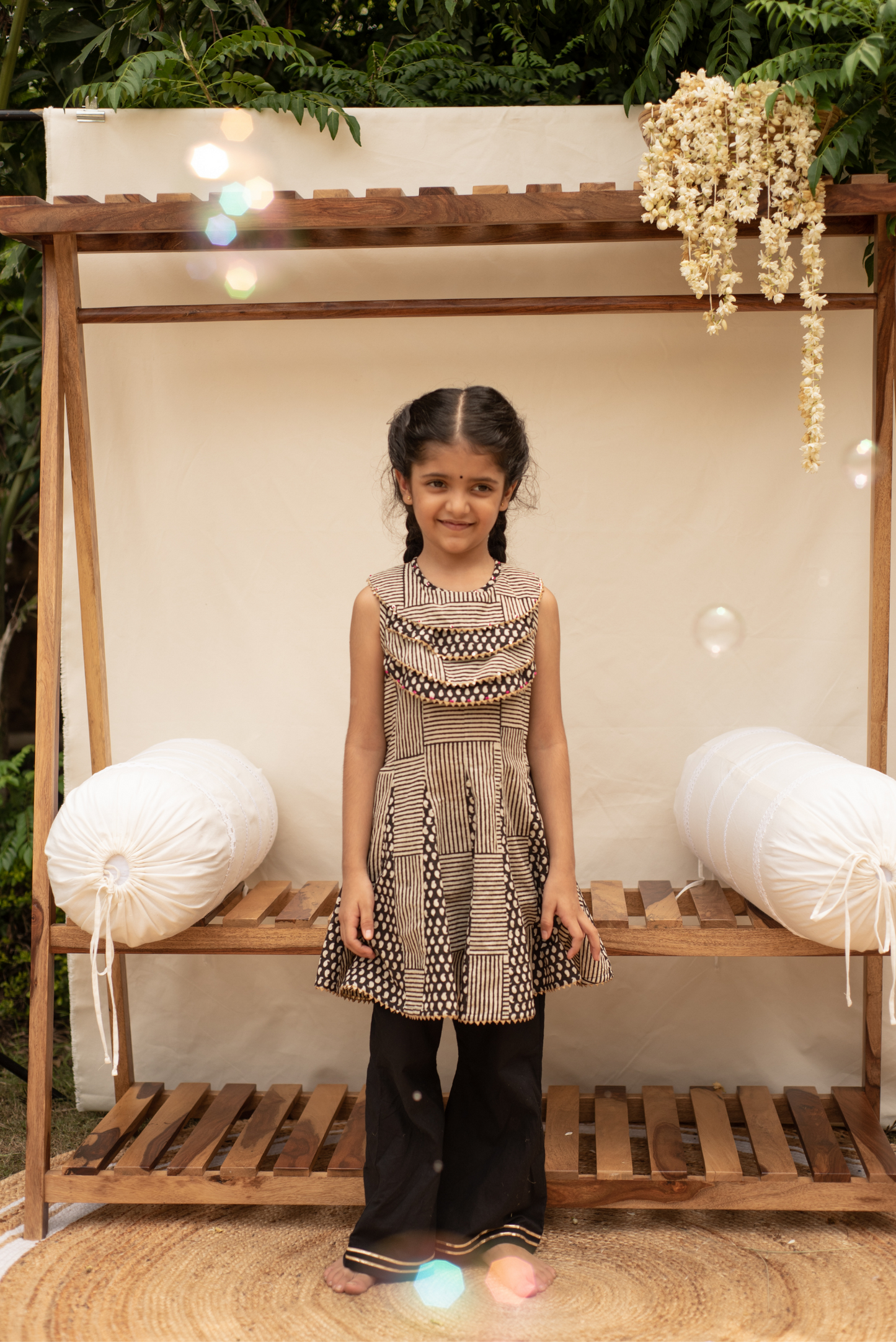 Syahi Paisley Kurta Set