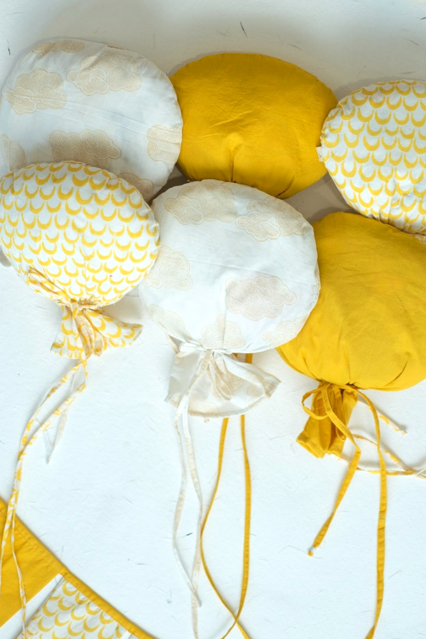 Yellow Moon Party Set