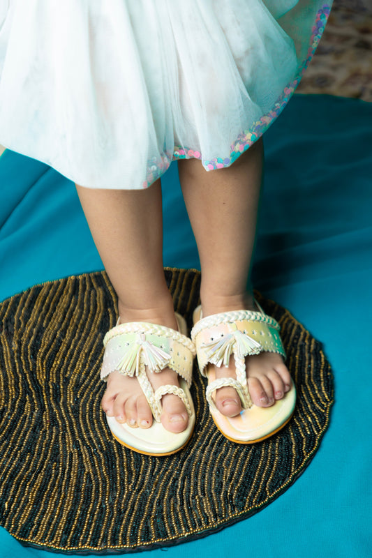 Cream Delight Kolhapuri Sandal