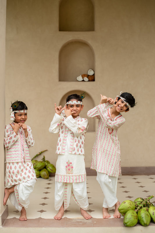 Manika Chevron Kurta Set