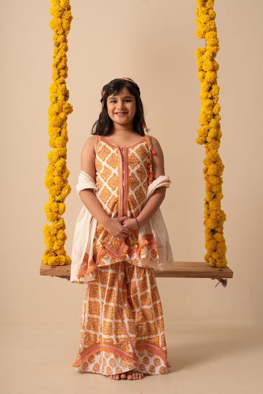 Chandan Sharara Set