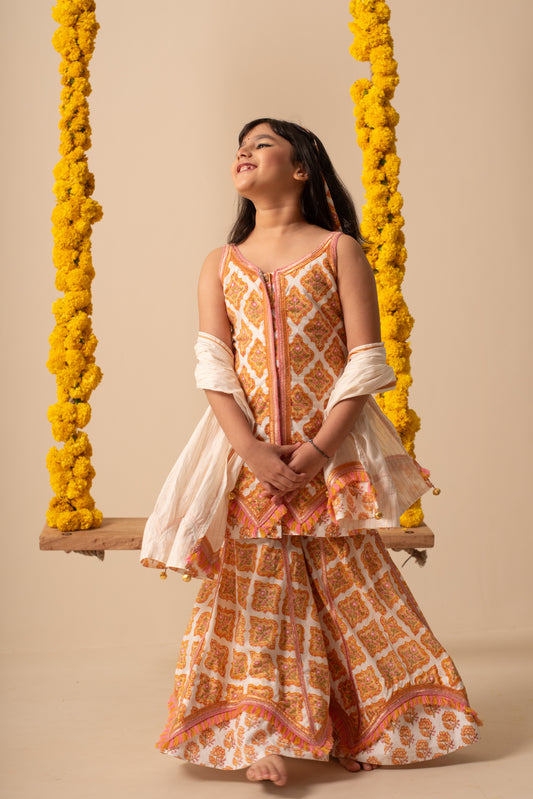 Chandan Sharara Set