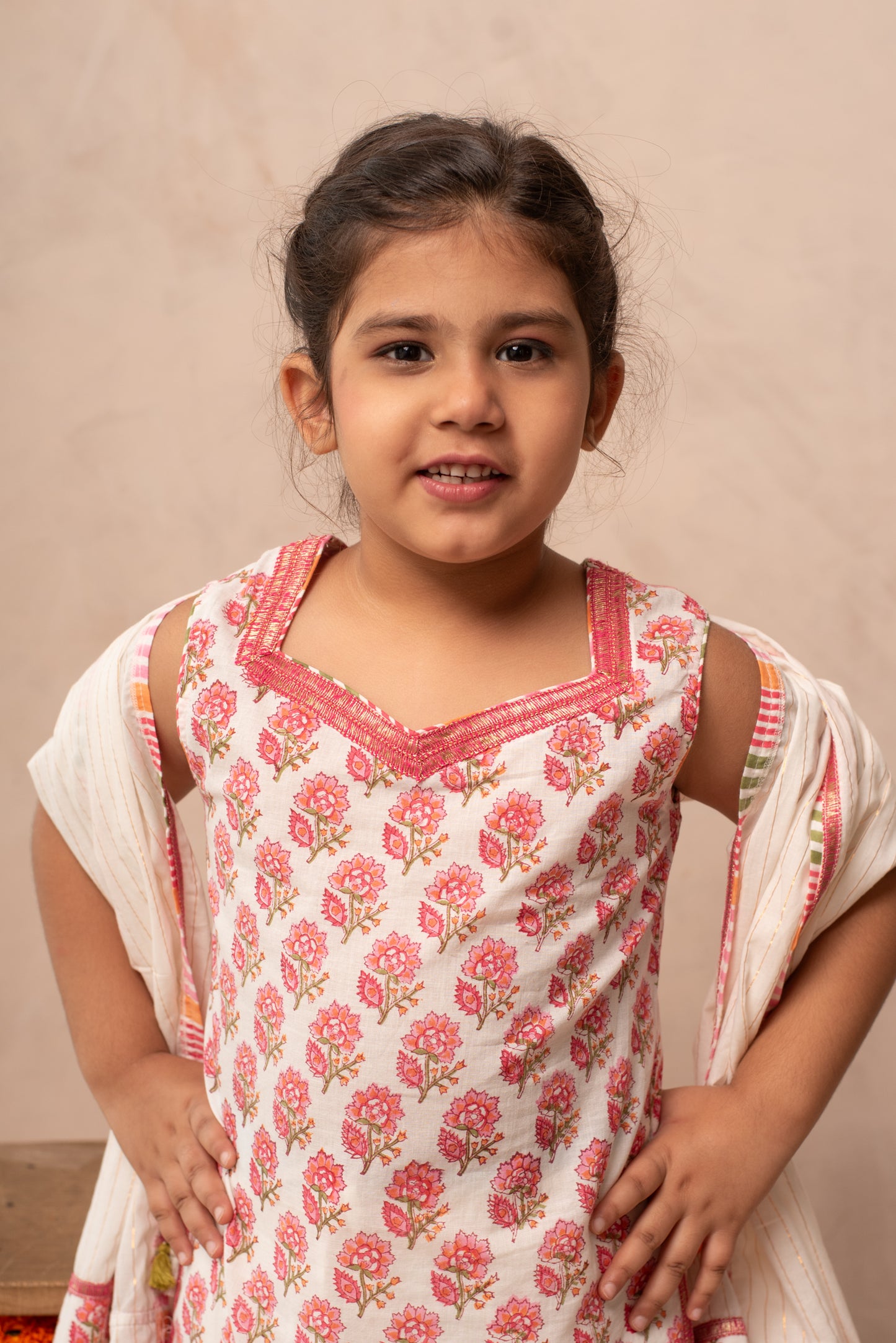 Gulabi Buti Sharara Set