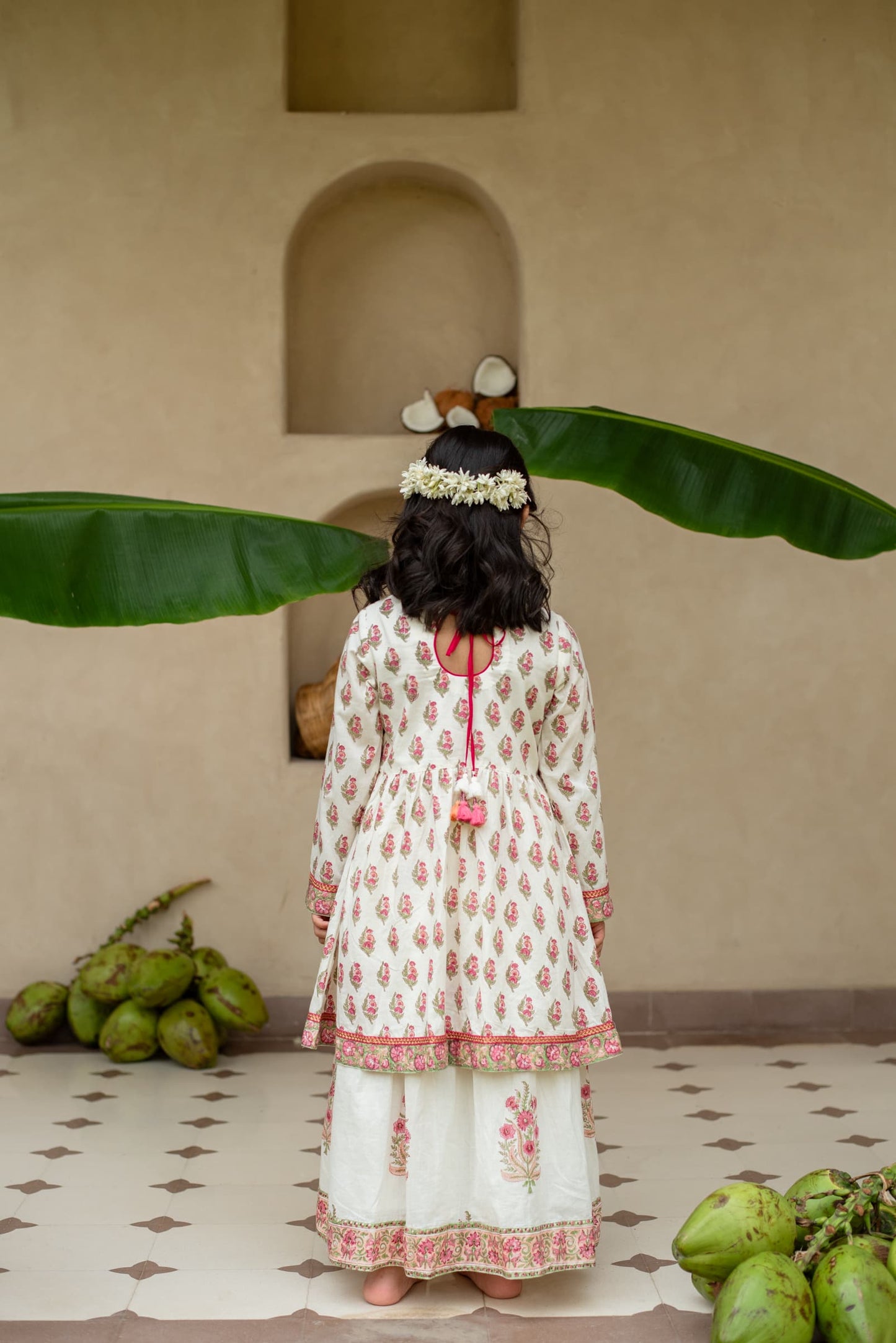 kids festive lehenga set close-up design