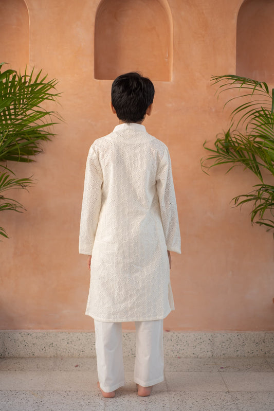 kids embroidered Schiffli kurta set – Plumcheeks
