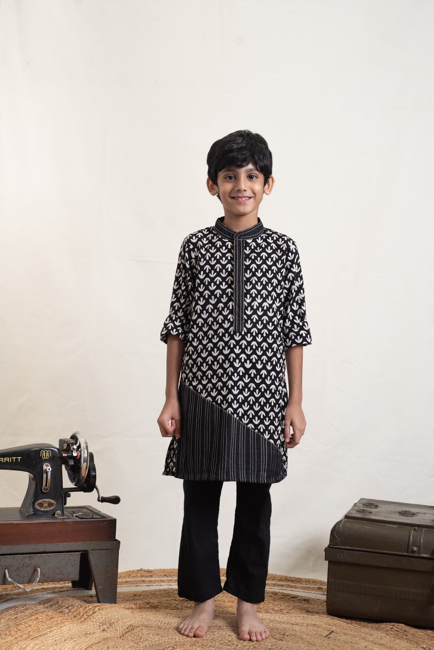 Syahi Threadwork Kurta Set kids ethnic outfit front view
