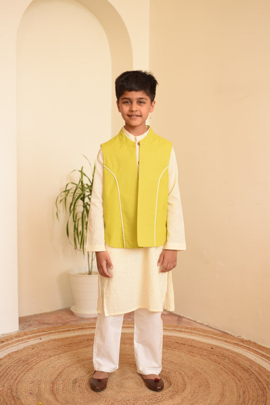 kids ethnic jacket set green close‑up